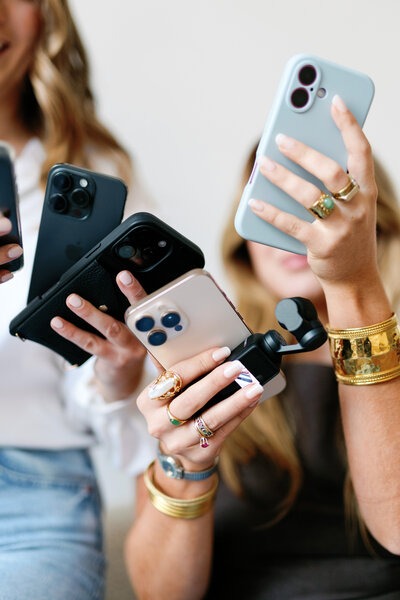 imgi 23 female founded digital marketing team 64